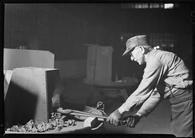 Bench planes - blade steel choices