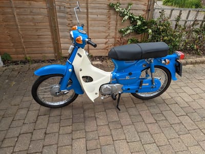 Honda c90 z2 - introduction