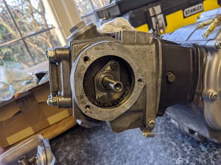 Honda C90 - valve inspection